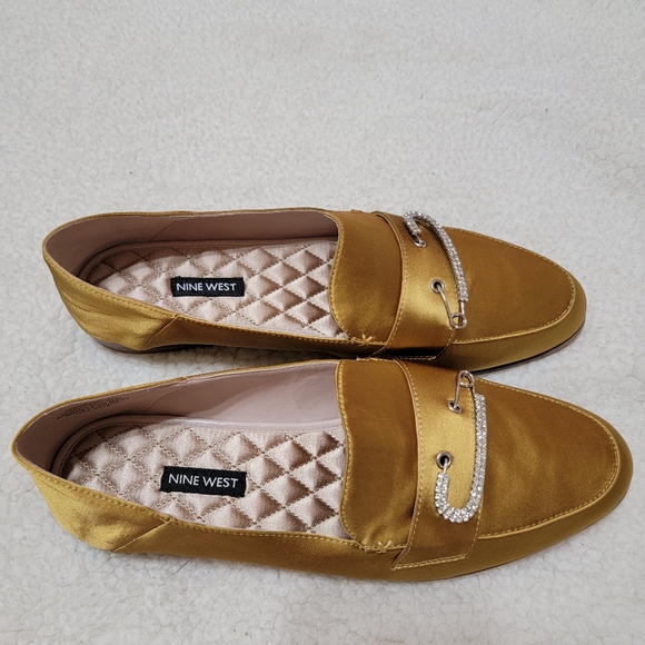 Nine West Gold Satin Flats Size US 9.5 - Picture 1 of 6